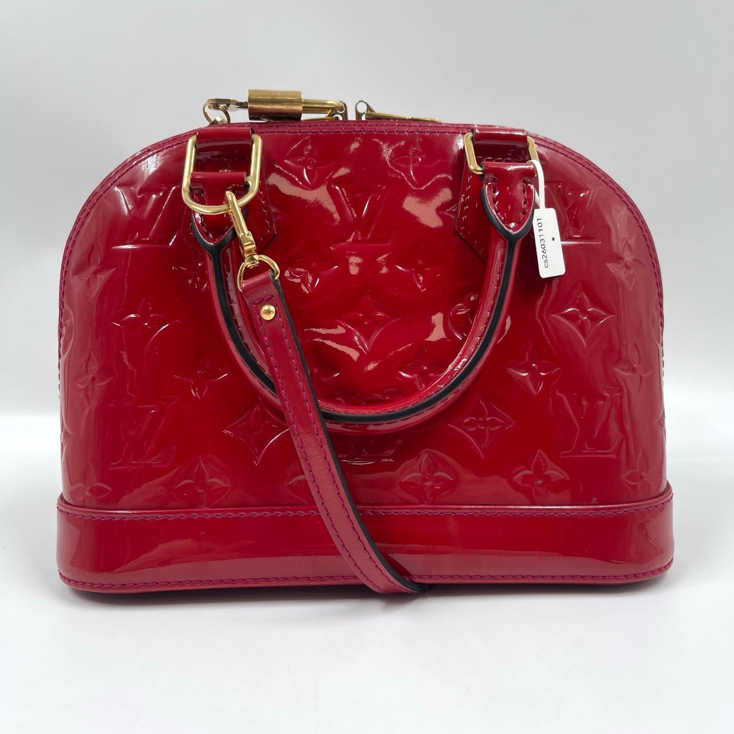 Louis Vuitton Alma BB Monogram Vernis in Pomme d’Amour