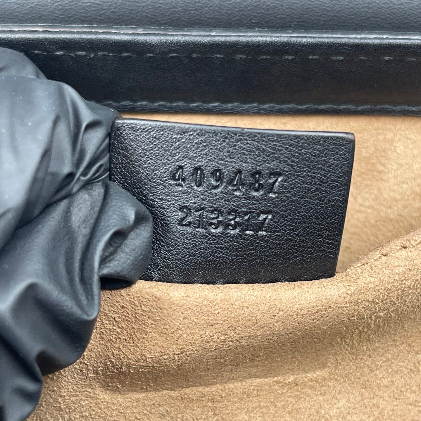 Gucci Padlock Small Shoulder Bag in GG Supreme Canvas Ebony