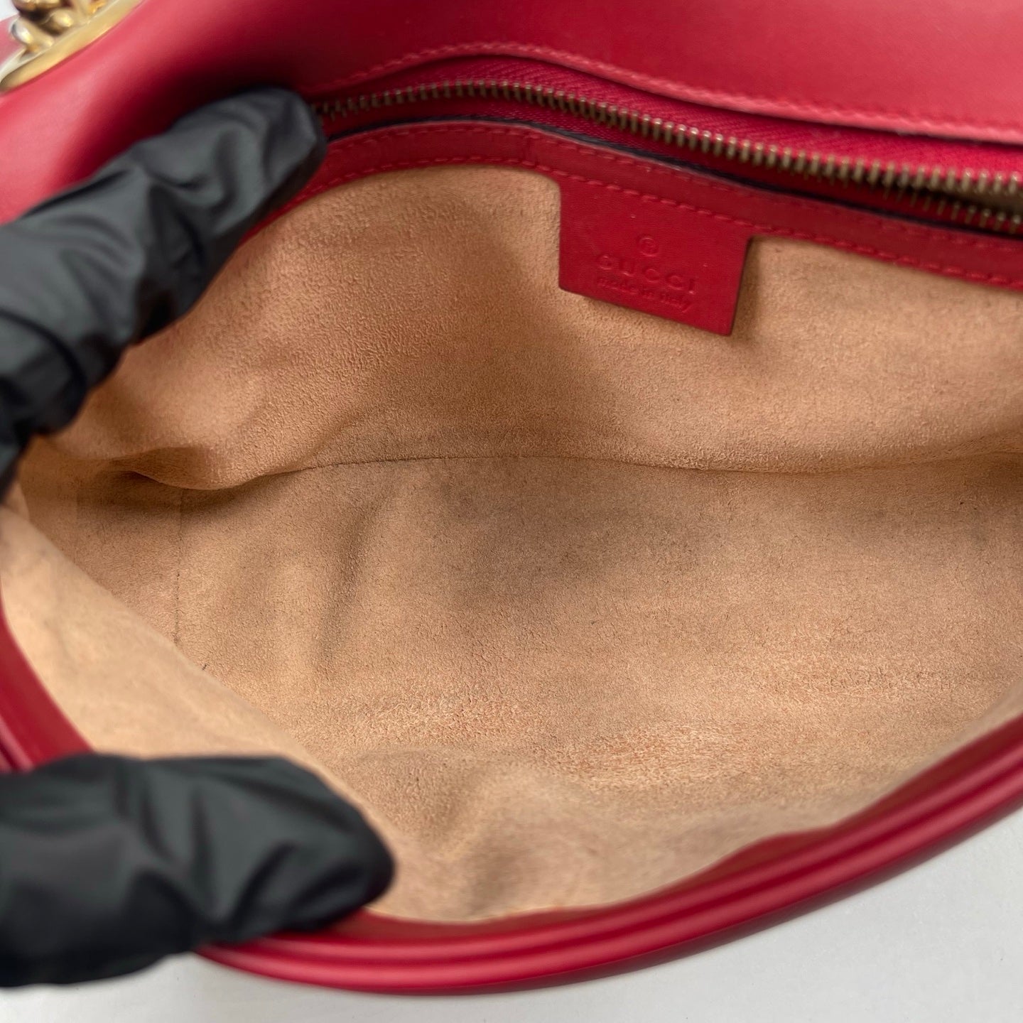 Gucci GG Marmont Small Matelassé Shoulder Bag in Hibiscus Red