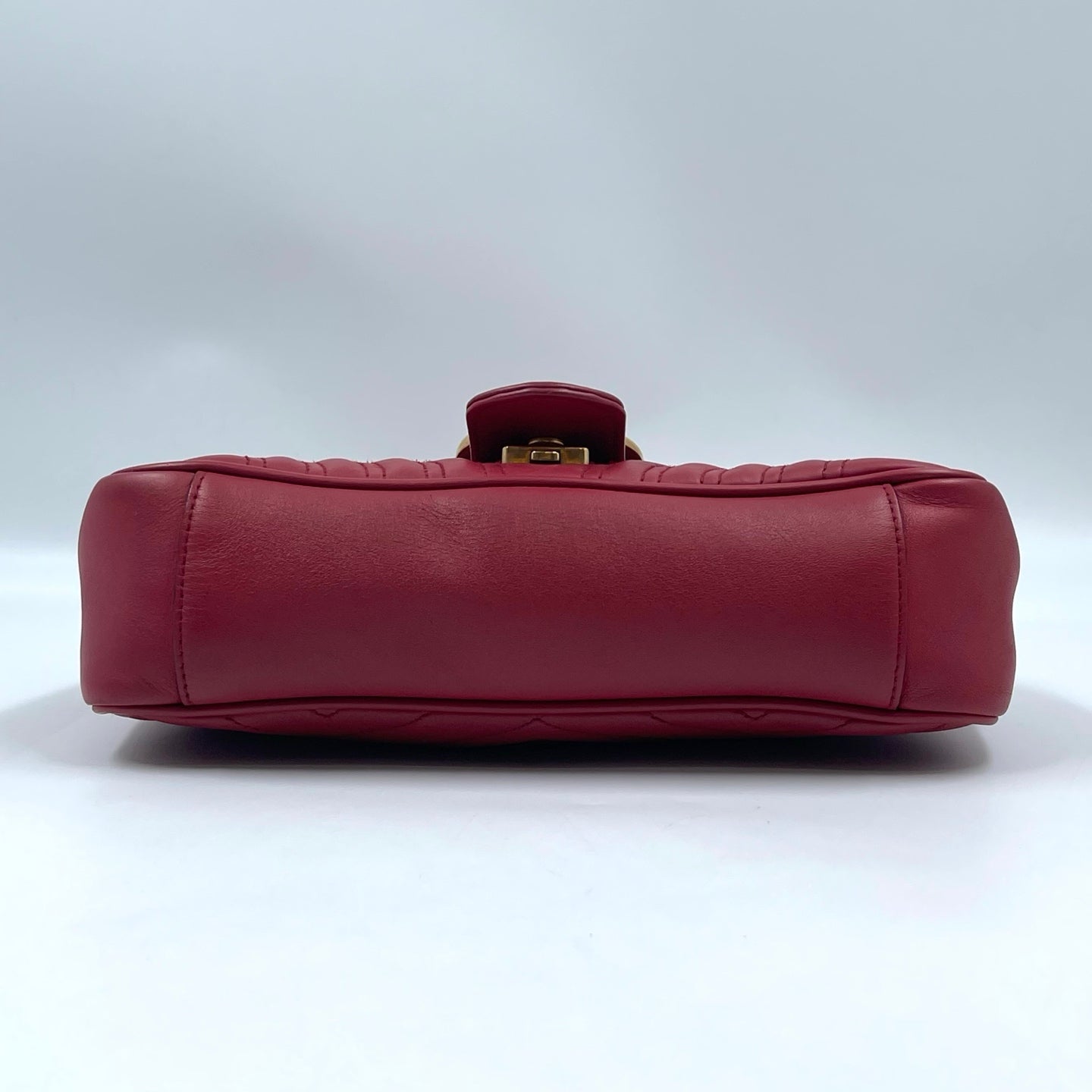 Gucci GG Marmont Small Matelassé Shoulder Bag in Hibiscus Red