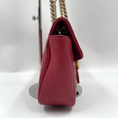 Gucci GG Marmont Small Matelassé Shoulder Bag in Hibiscus Red
