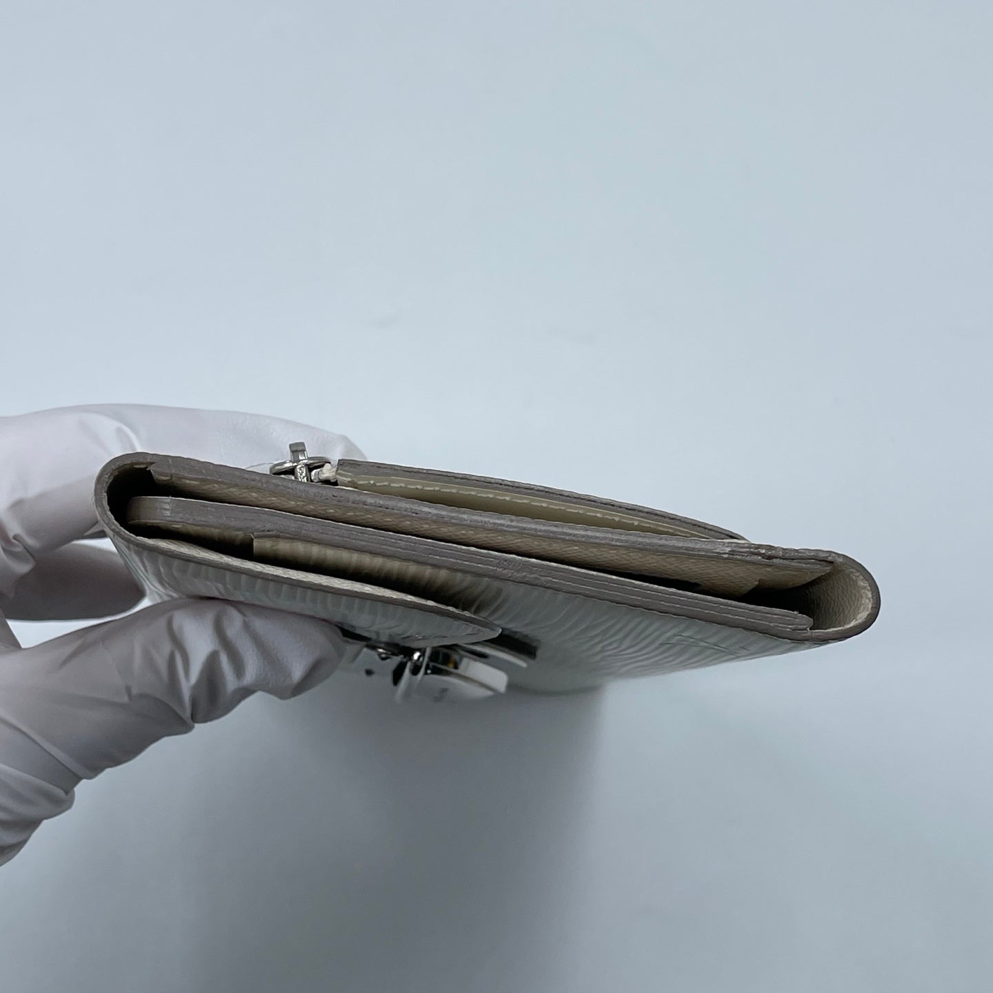 Louis Vuitton Epi Eugénie Wallet in Light Ivory
