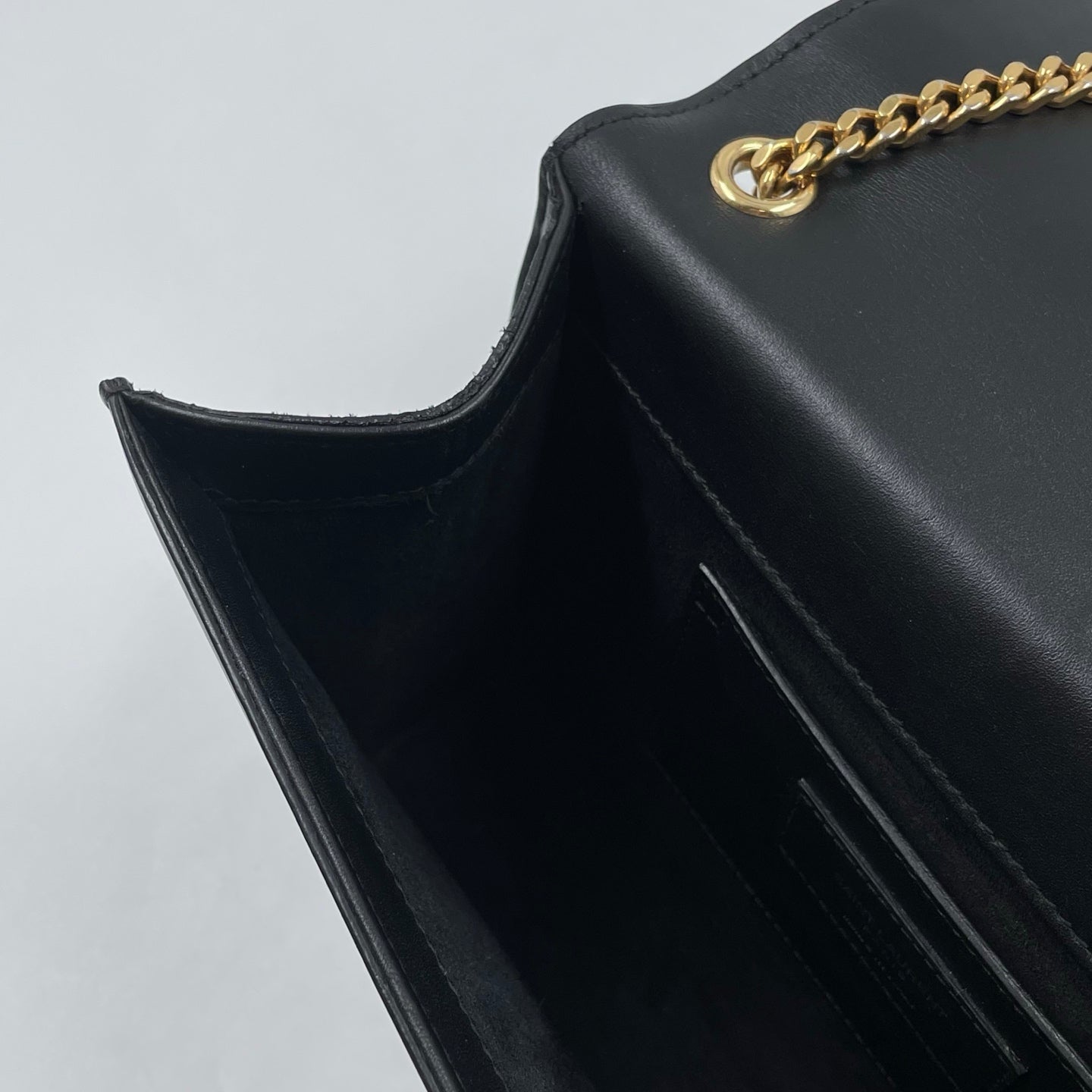 Saint Laurent Medium Kate Tassel Shoulder Bag in Black