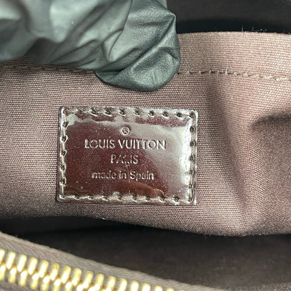 Louis Vuitton Montaigne MM Monogram Vernis in Amarante