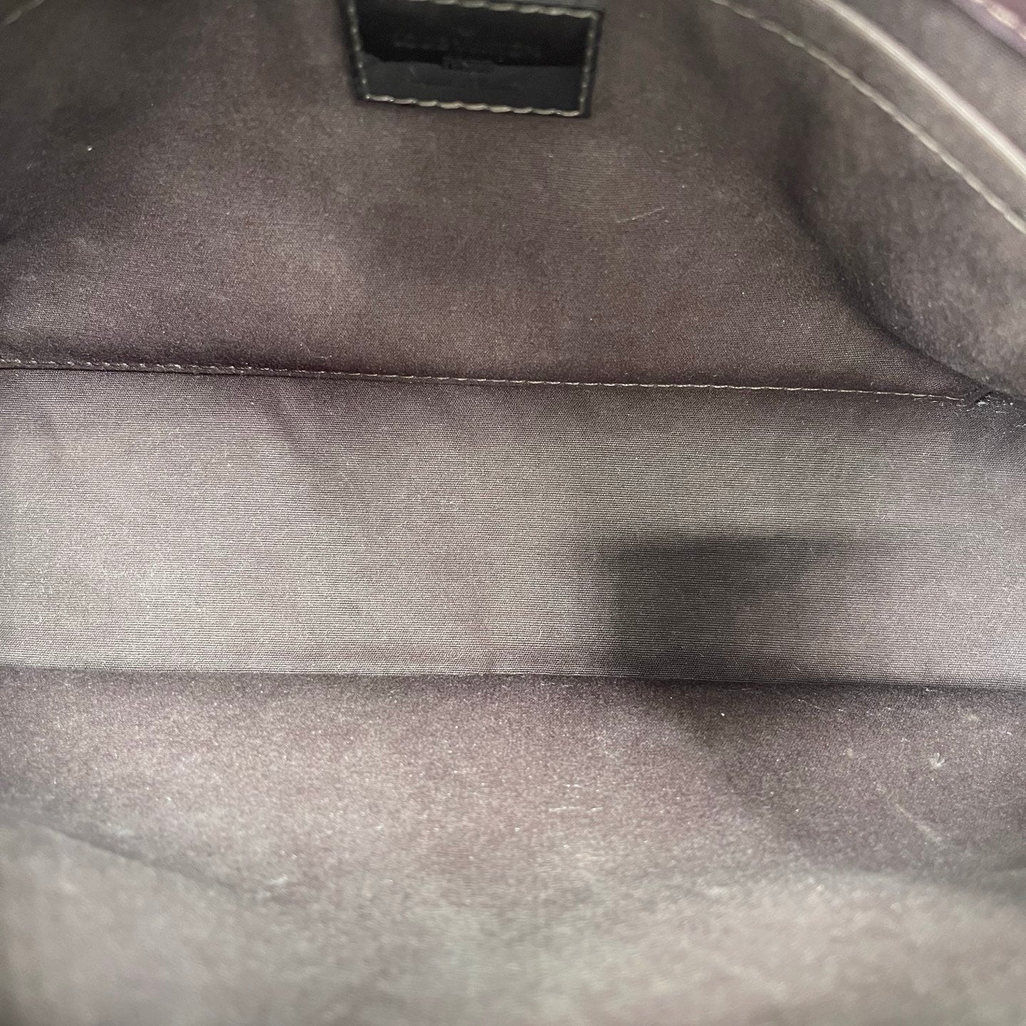Louis Vuitton Montaigne MM Monogram Vernis in Amarante