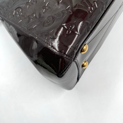 Louis Vuitton Montaigne MM Monogram Vernis in Amarante