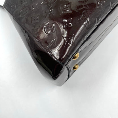 Louis Vuitton Montaigne MM Monogram Vernis in Amarante