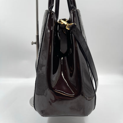 Louis Vuitton Montaigne MM Monogram Vernis in Amarante