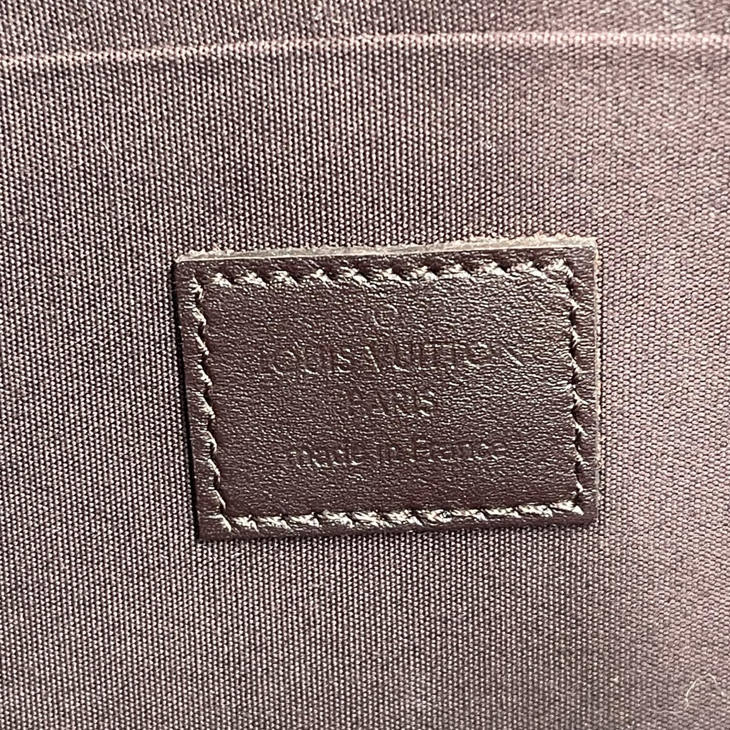 Louis Vuitton Félicie Pochette Monogram Vernis in Amarante