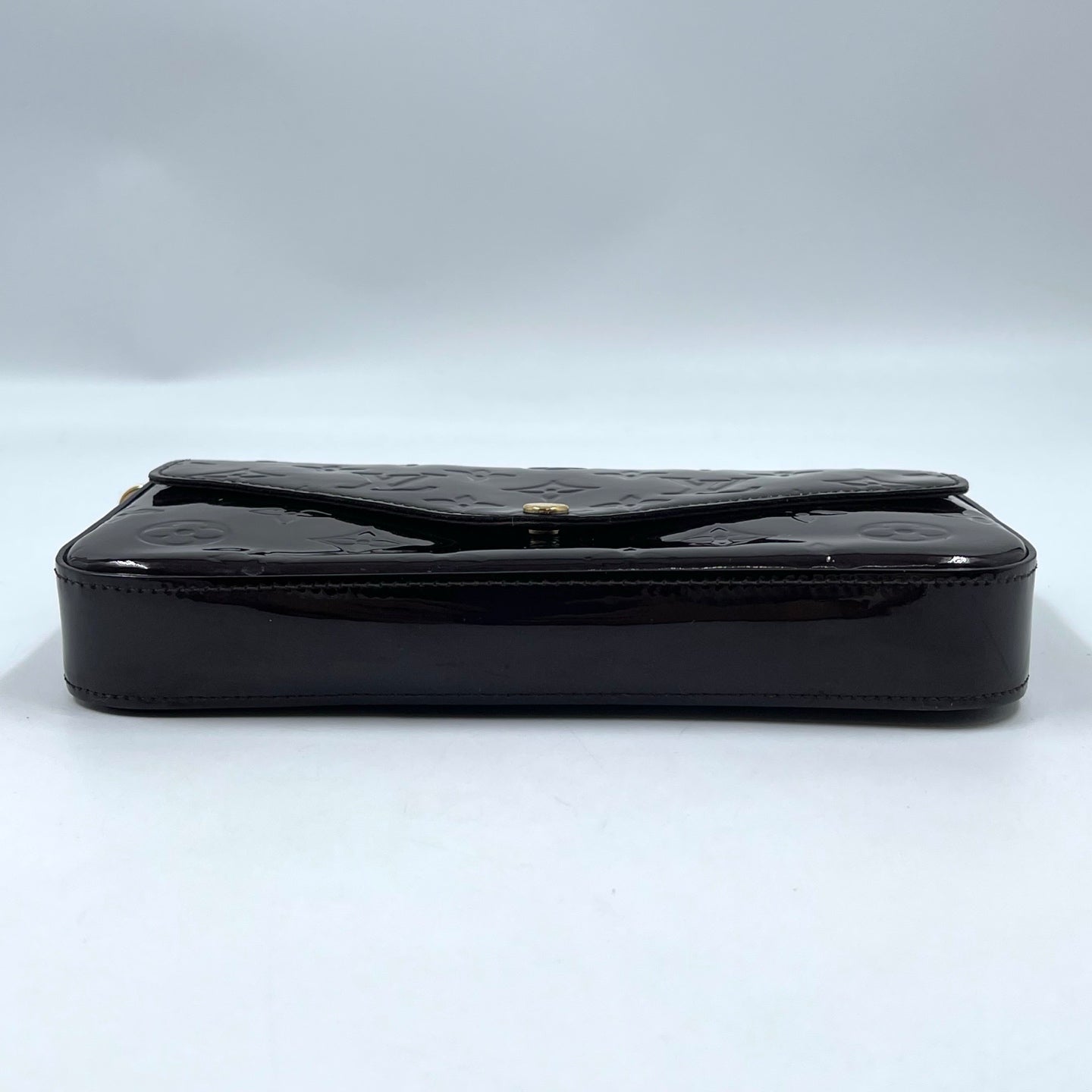 Louis Vuitton Félicie Pochette Monogram Vernis in Amarante