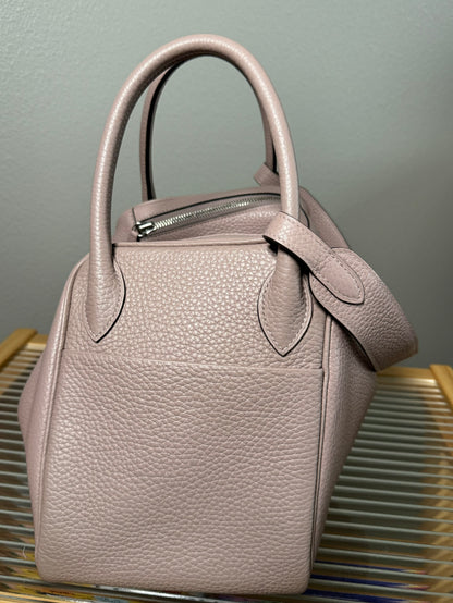 Hermes Lindy 30 bag