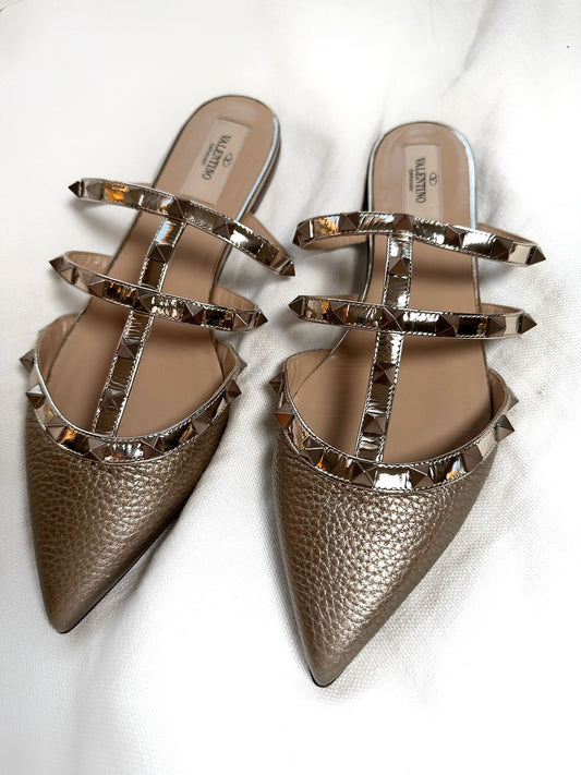 Valentino Garavani Rockstud Flat Metallic Leather Mules