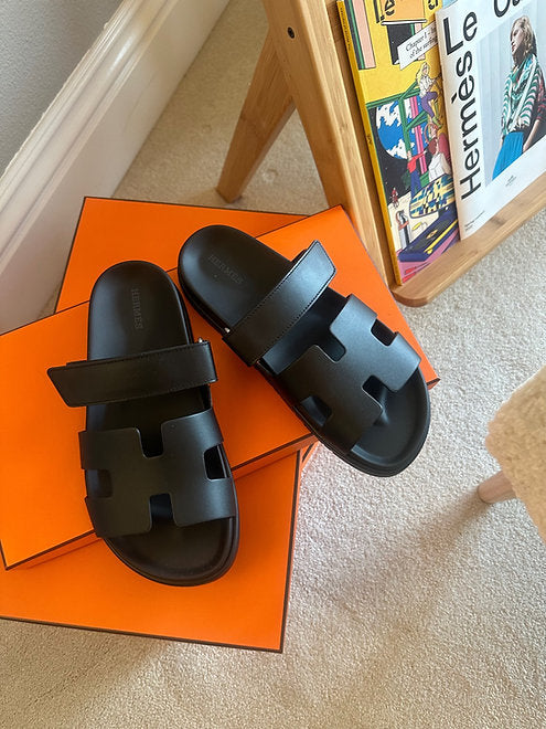 HERMÈS CHYPRE SANDALS