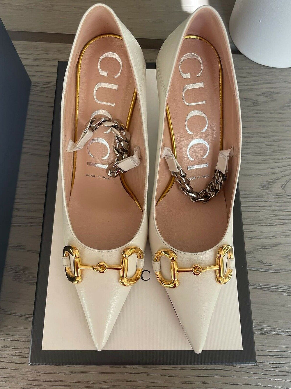 GUCCI Horsebit chain-strap pumps