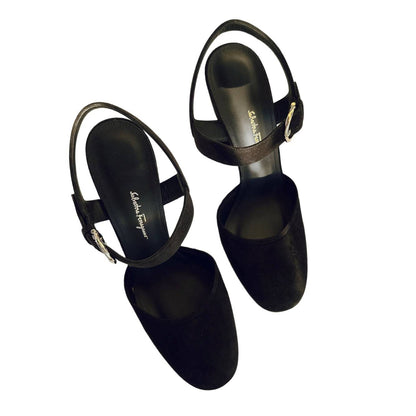 SALVATORE FERRAGAMO Suede Pumps