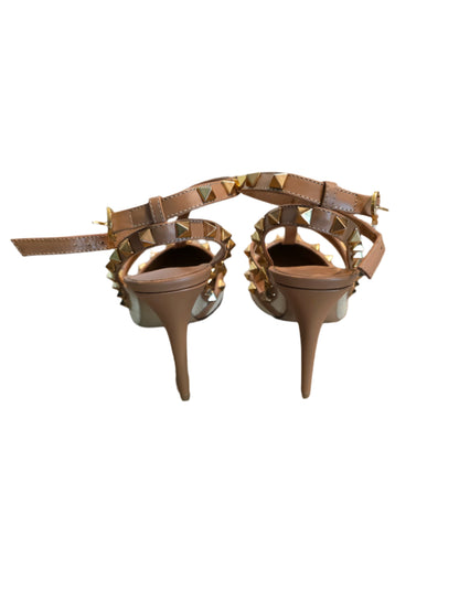 Valentino Garavani Rockstud Raffia T-Strap Pump Heels Natural Tan
