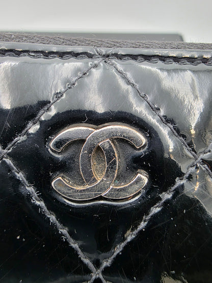 Chanel Patent Quilted Large Gusset Zip-Around Wallet in Black