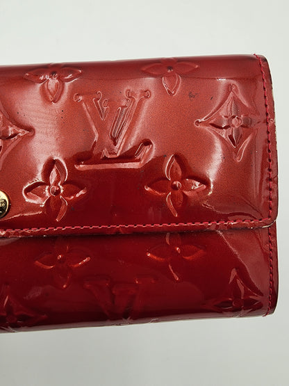 Louis Vuitton Pomme D’amour Monogram Vernis Sarah Wallet