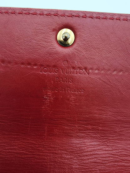 Louis Vuitton Pomme D’amour Monogram Vernis Sarah Wallet