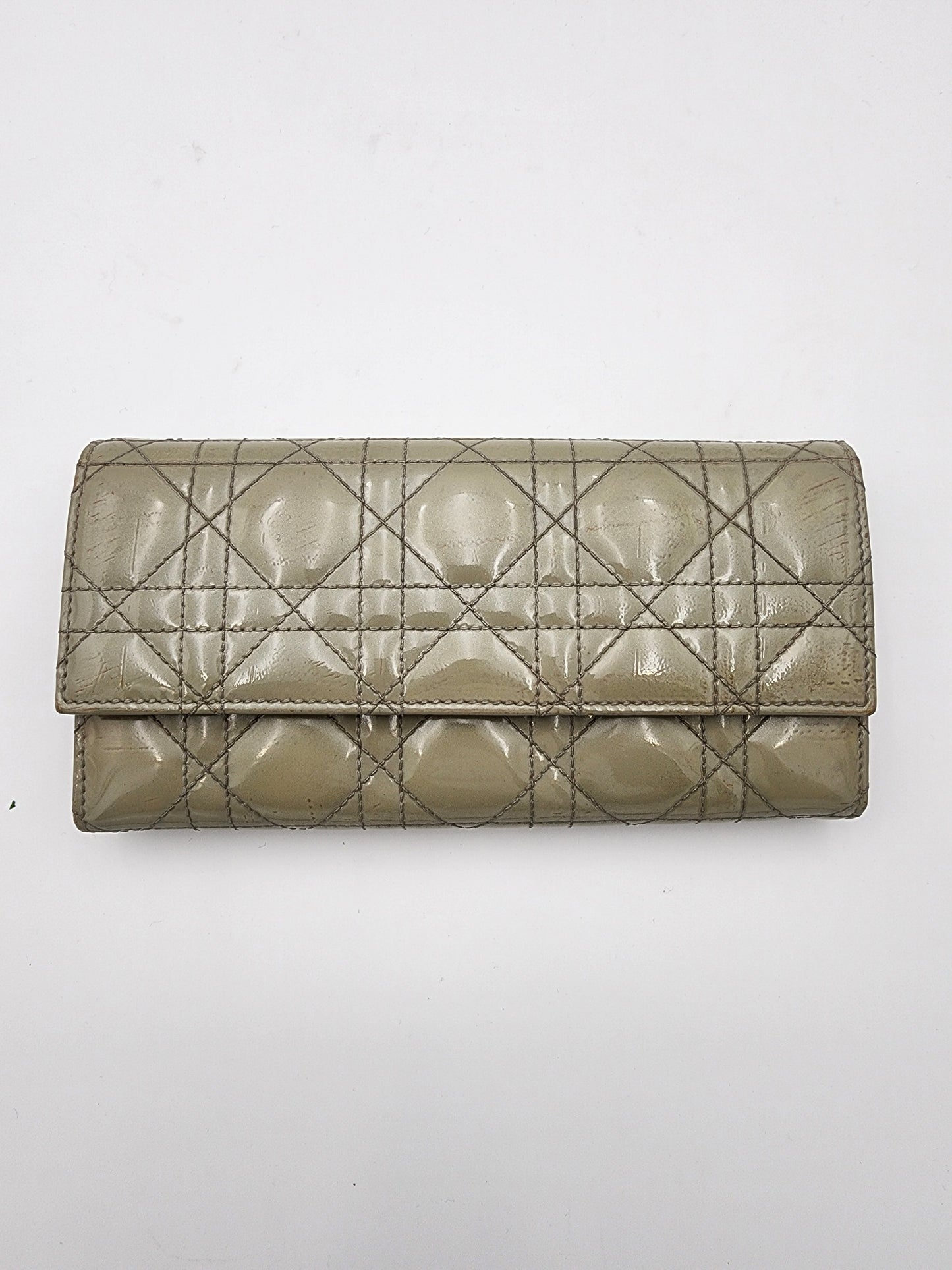 Christian Dior Lady Dior Rendez-Vous Short Chain Wallet Cannage Patent Leather