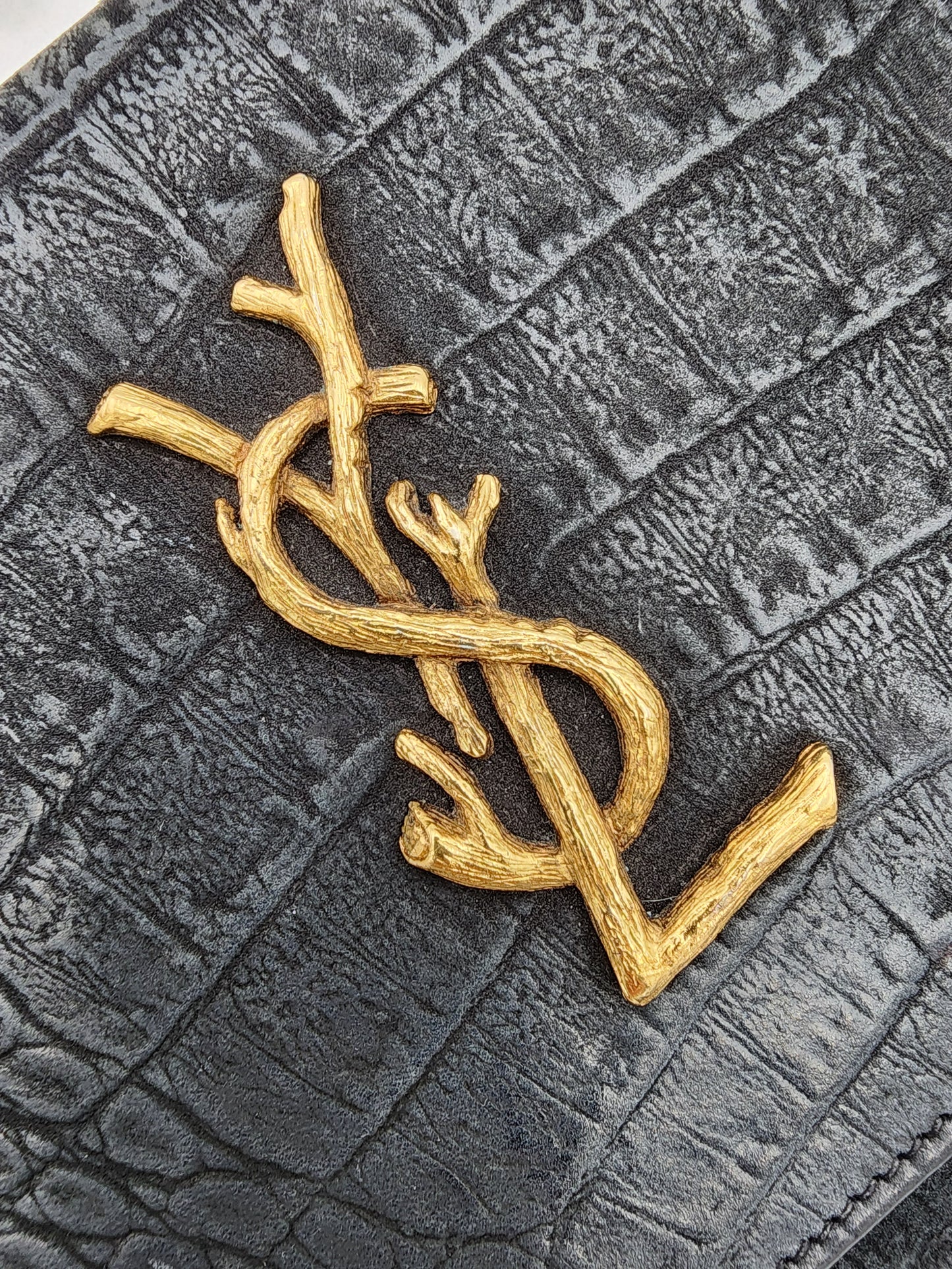 Saint Laurent Kate Medium Croc-Embossed Calfskin Black