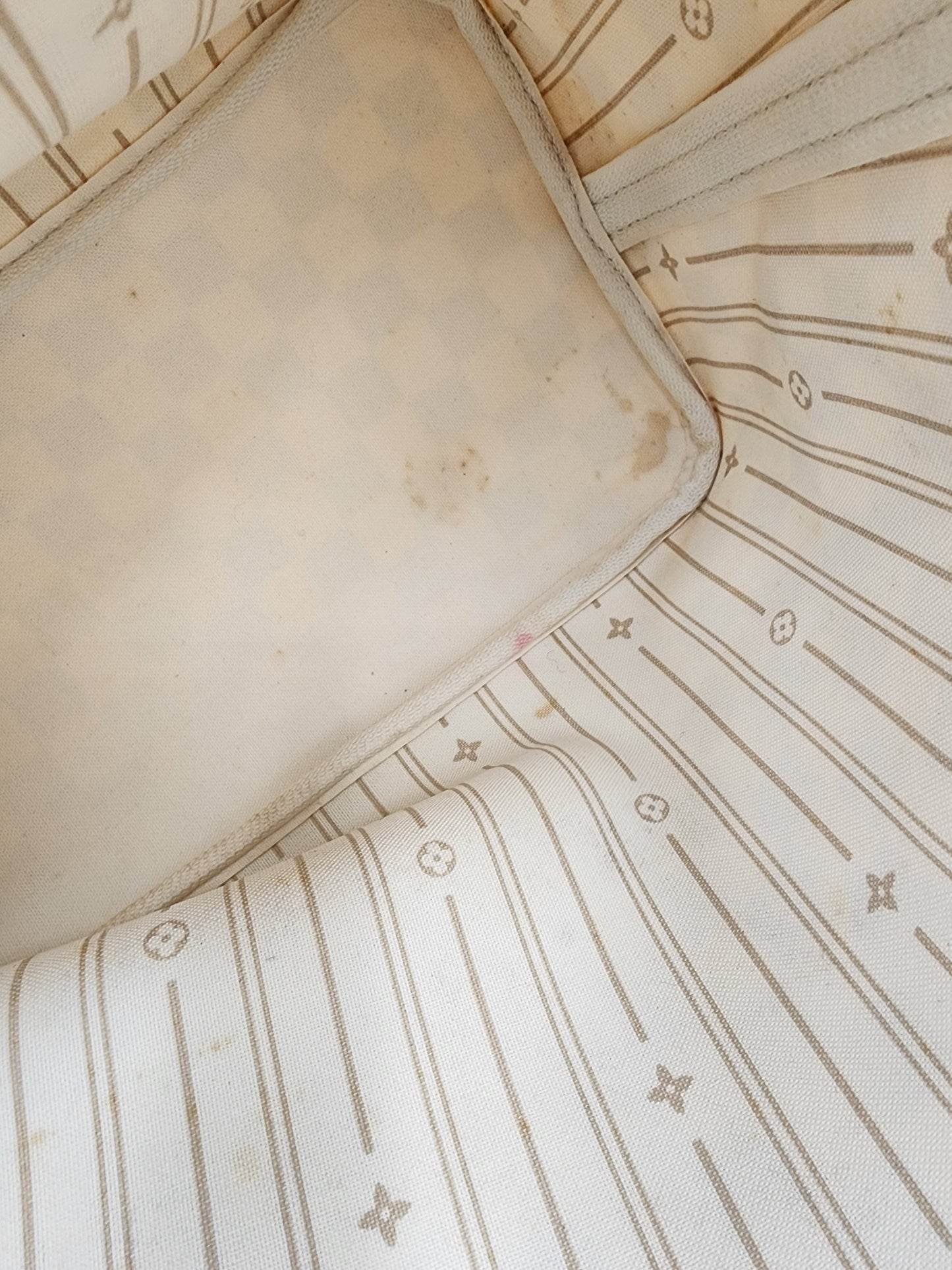 Louis Vuitton Neverfull MM Damier Azur