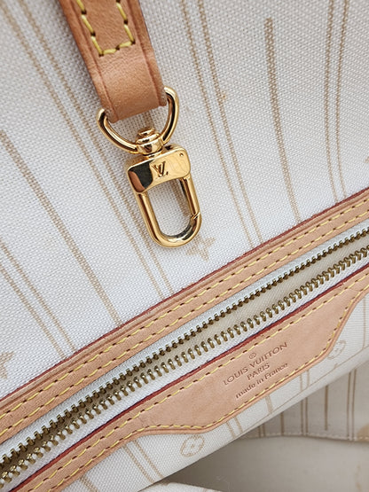 Louis Vuitton Neverfull MM Damier Azur