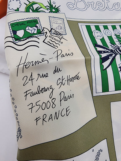 Hermès On Est Bien Ici ! Scarf 90 Kaki / Blanc / Bleu Glacier