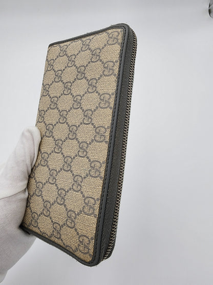 Gucci GG Supreme Zip Around Wallet Gray Accent