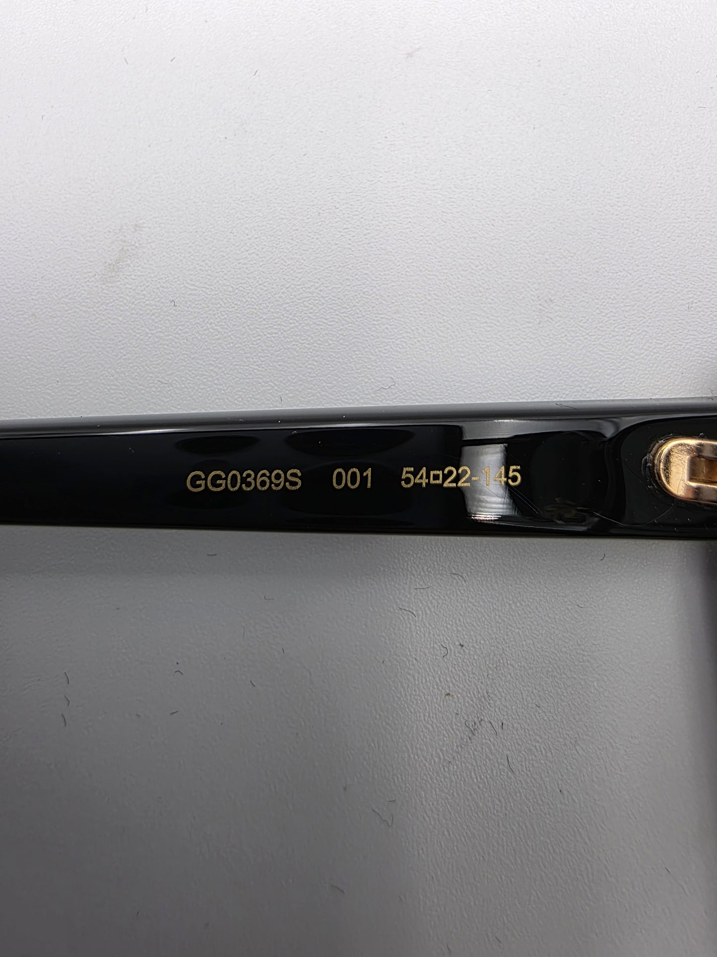 Gucci GG0369S Oversized Cat-Eye Sunglasses in Black