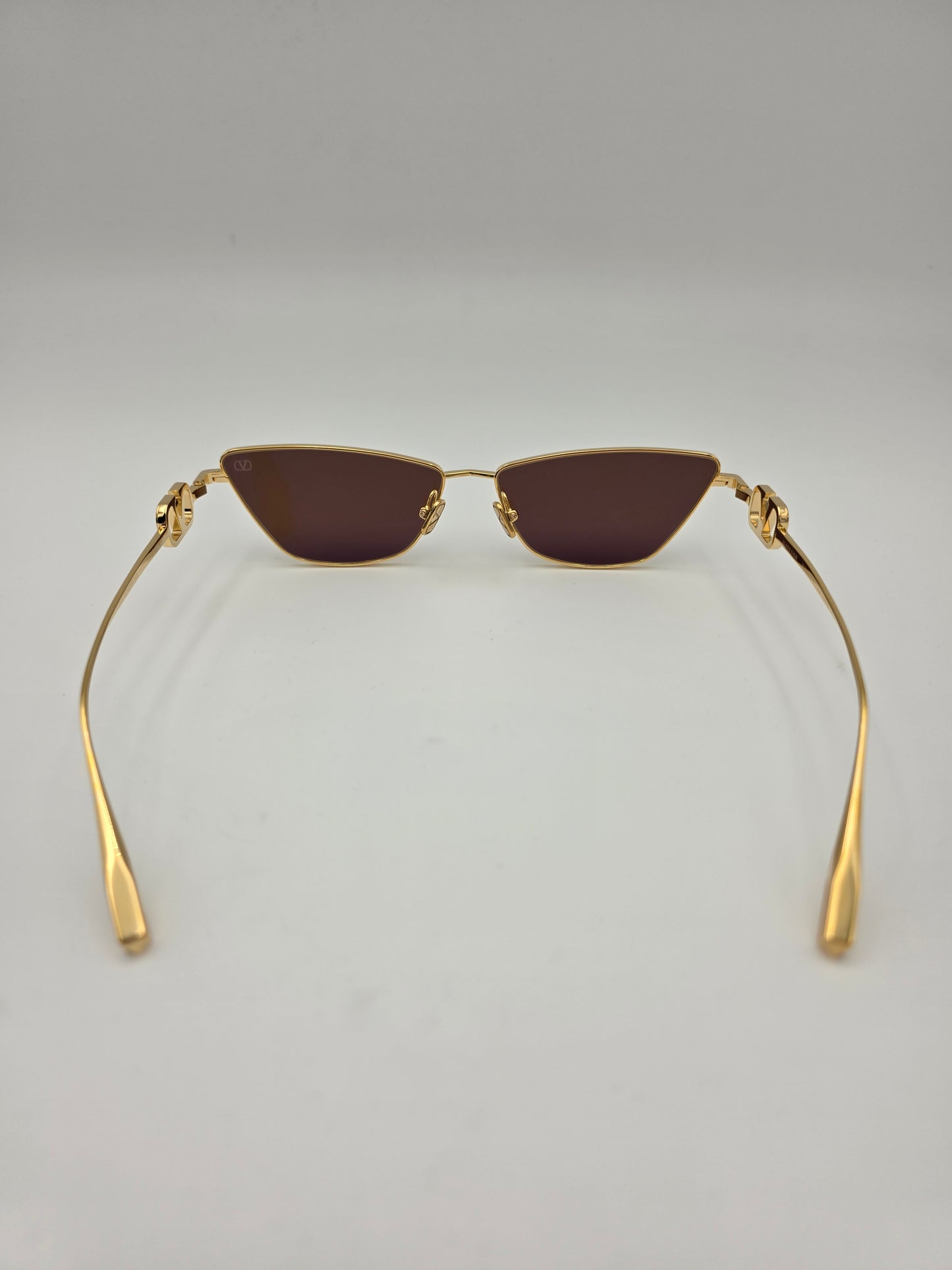Valentino VLogo Sign VLS-135B-61 Low-Profile Cat-Eye Sunglasses in Light Gold