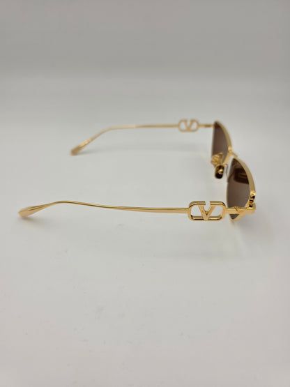 Valentino VLogo Sign VLS-135B-61 Low-Profile Cat-Eye Sunglasses in Light Gold