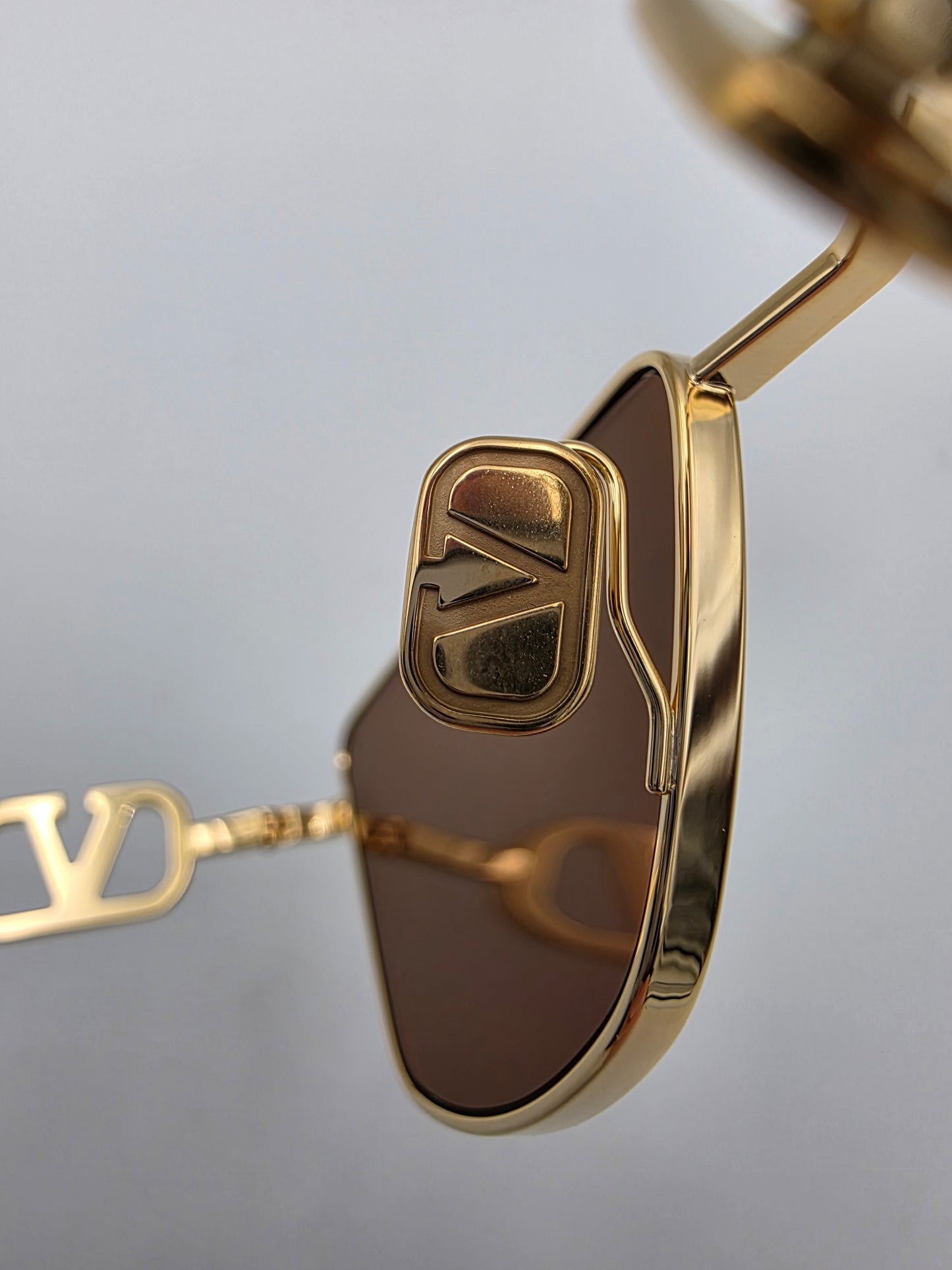Valentino VLogo Sign VLS-135B-61 Low-Profile Cat-Eye Sunglasses in Light Gold