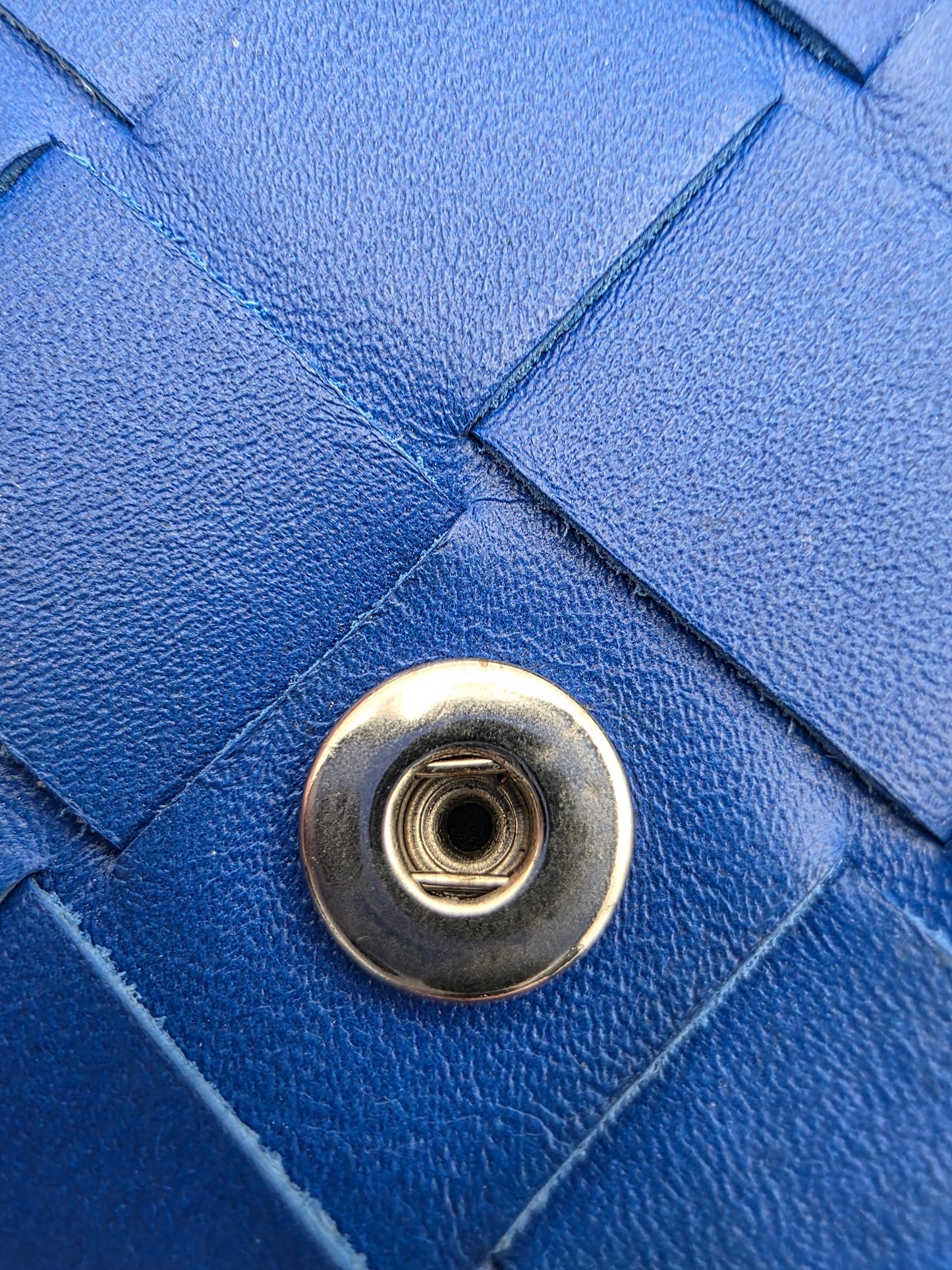 Bottega Veneta Intrecciato Leather Tri-Fold Compact Wallet in Blue