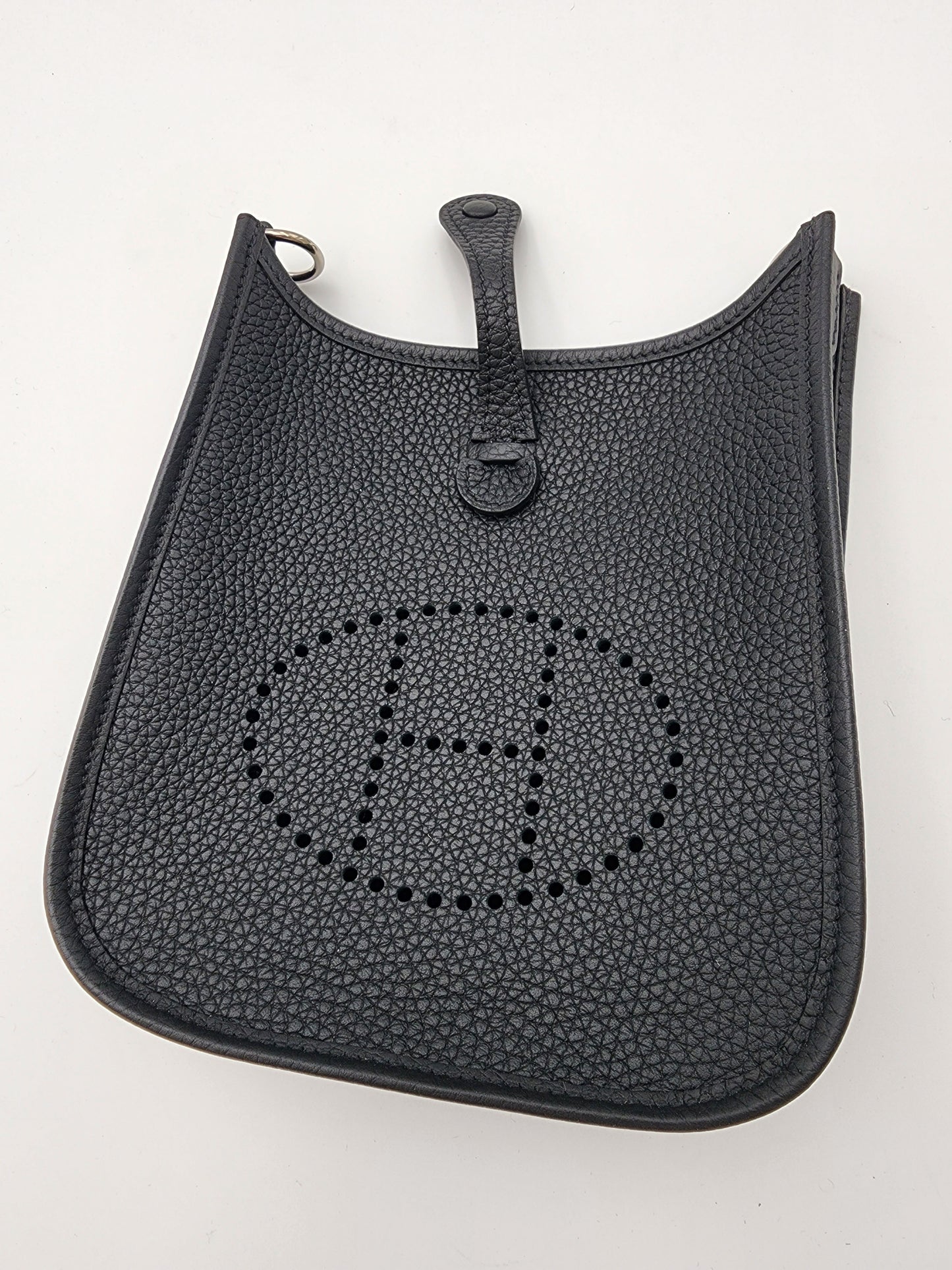 Hermès Evelyne 16 TPM in Noir Clemence Leather with Palladium Hardware