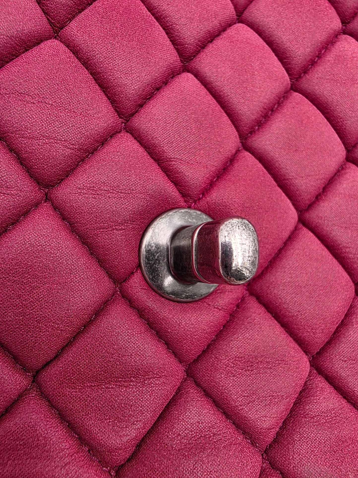 Chanel New Bubble Flap Bag in Pink Iridescent Calfskin