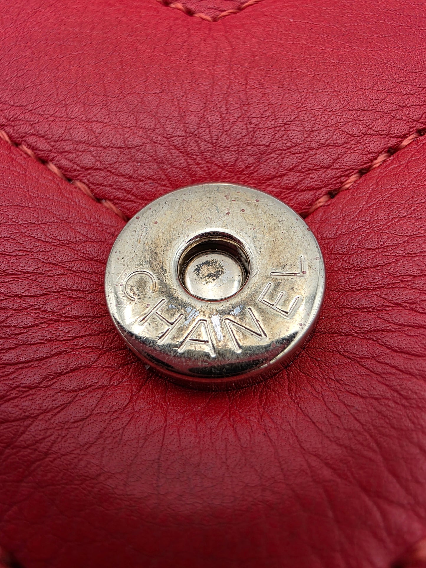Chanel Chevron Calfskin Envelope Flap Bag Medium in Red