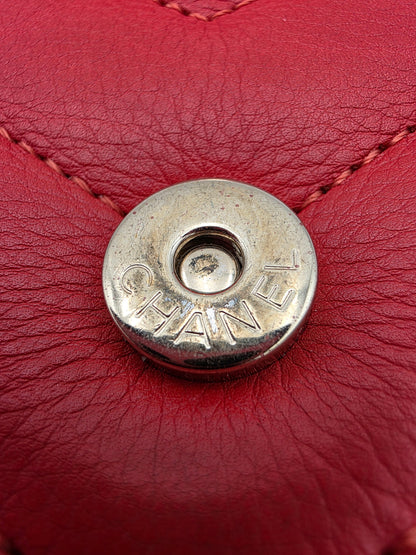Chanel Chevron Calfskin Envelope Flap Bag Medium in Red