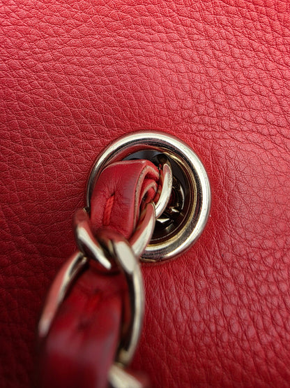 Chanel Chevron Calfskin Envelope Flap Bag Medium in Red