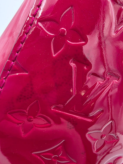 Louis Vuitton Montaigne BB Monogram Vernis in Magenta