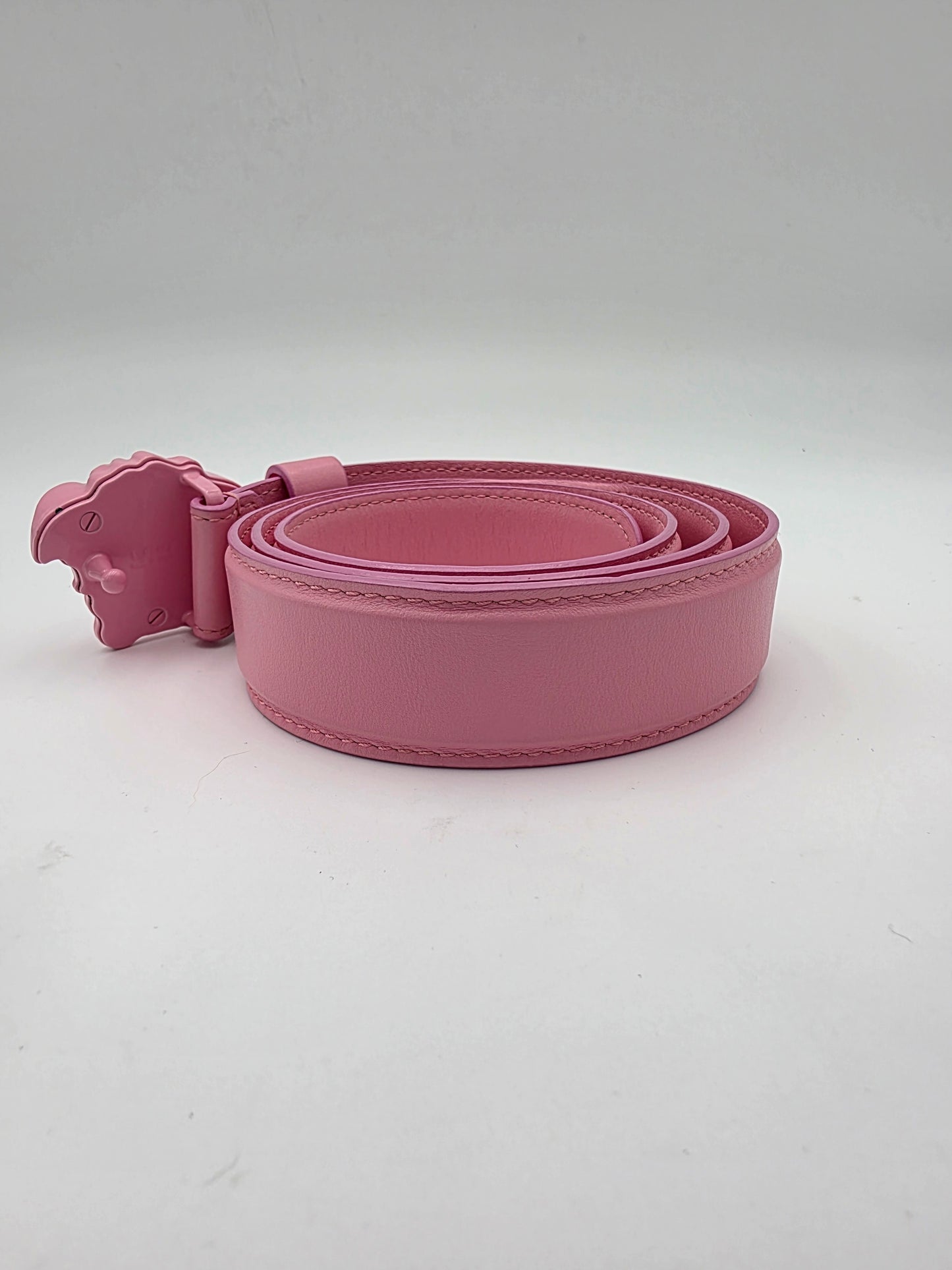 Versace La Medusa Leather Belt in Pink