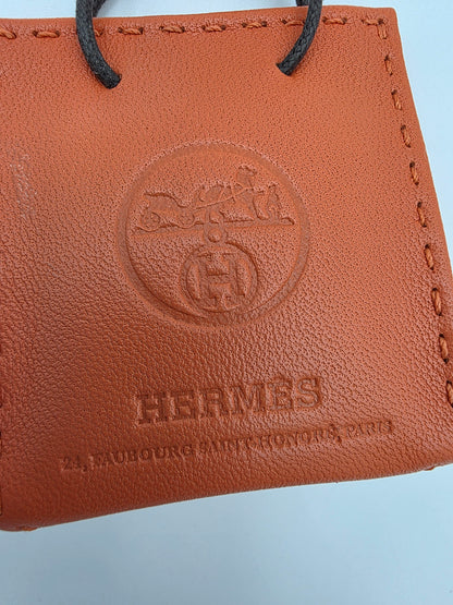 Hermès Milo Lambskin Shopping Bag Charm in Feu