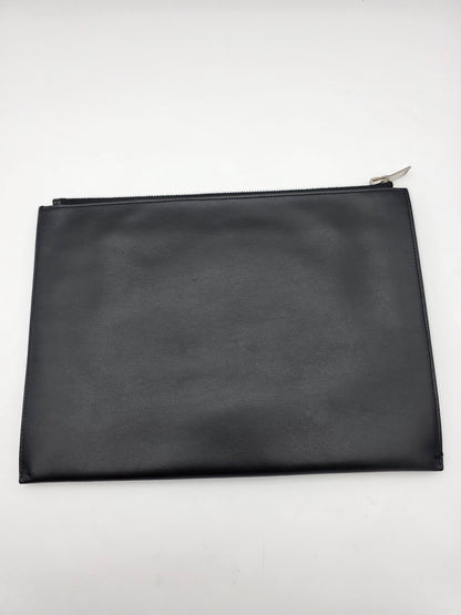 Saint Laurent Logo Zipped Tablet Pouch (Rider Sport) in Black