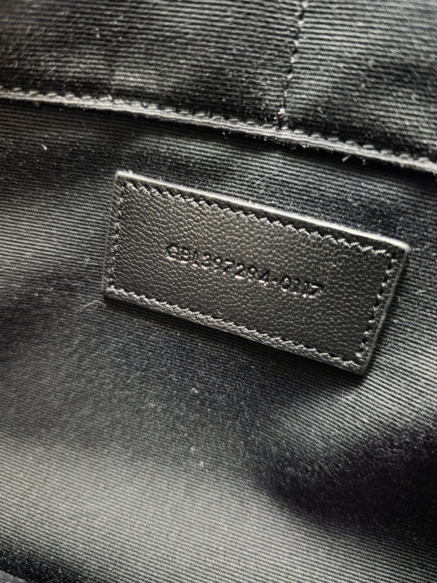 Saint Laurent Logo Zipped Tablet Pouch (Rider Sport) in Black