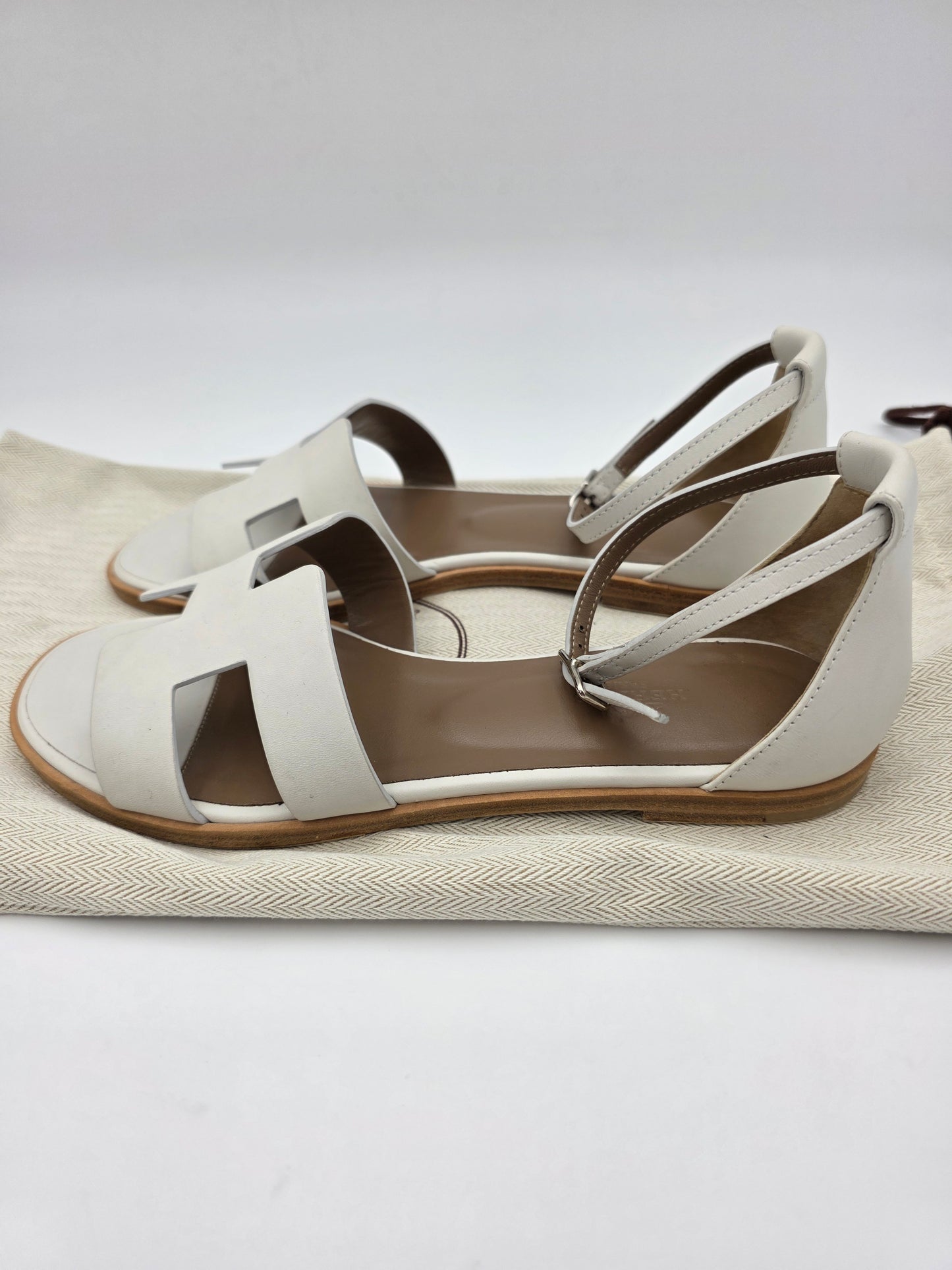 Hermès Santorini Sandals in White Calfskin