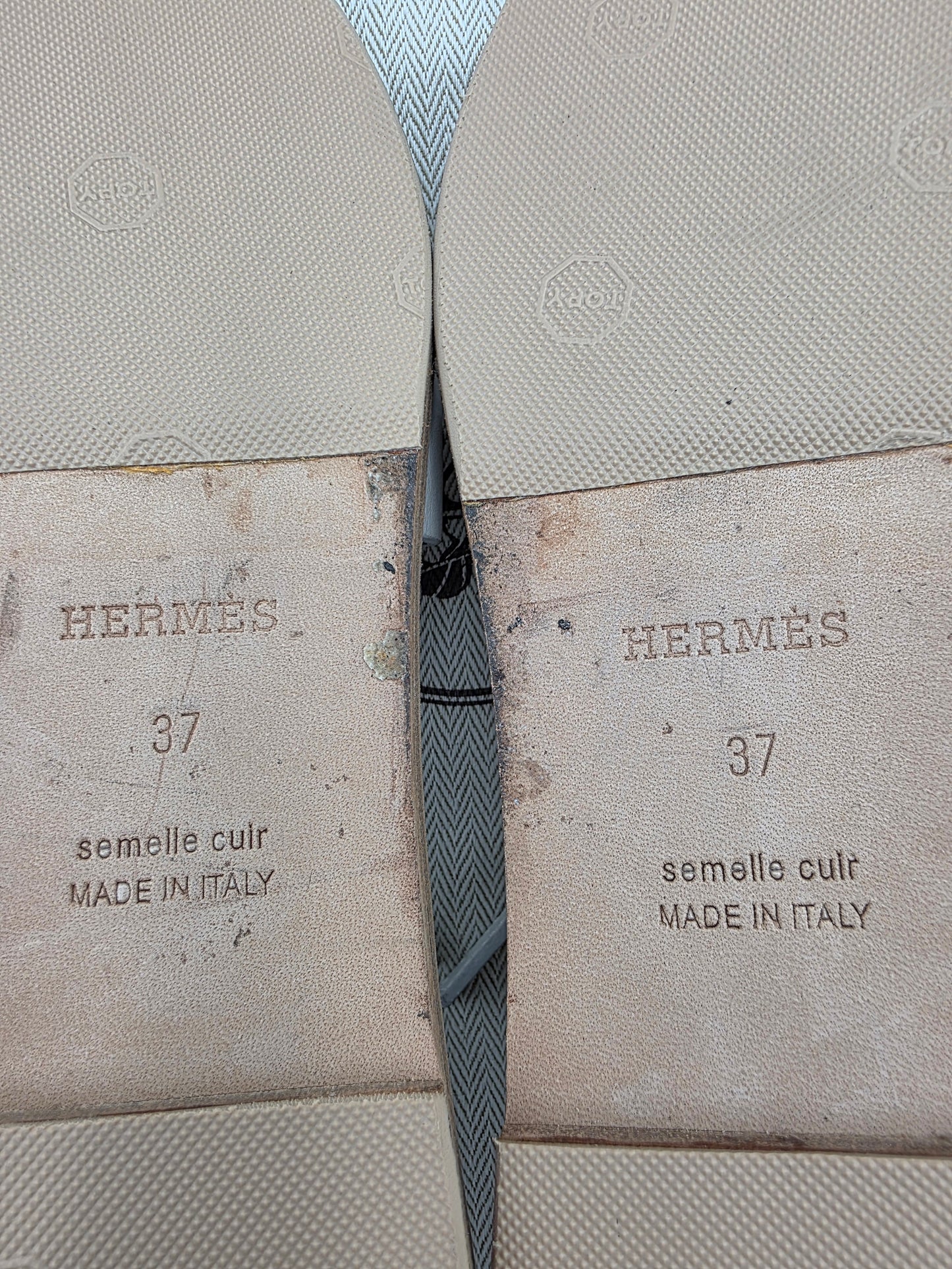 Hermès Santorini Sandals in White Calfskin