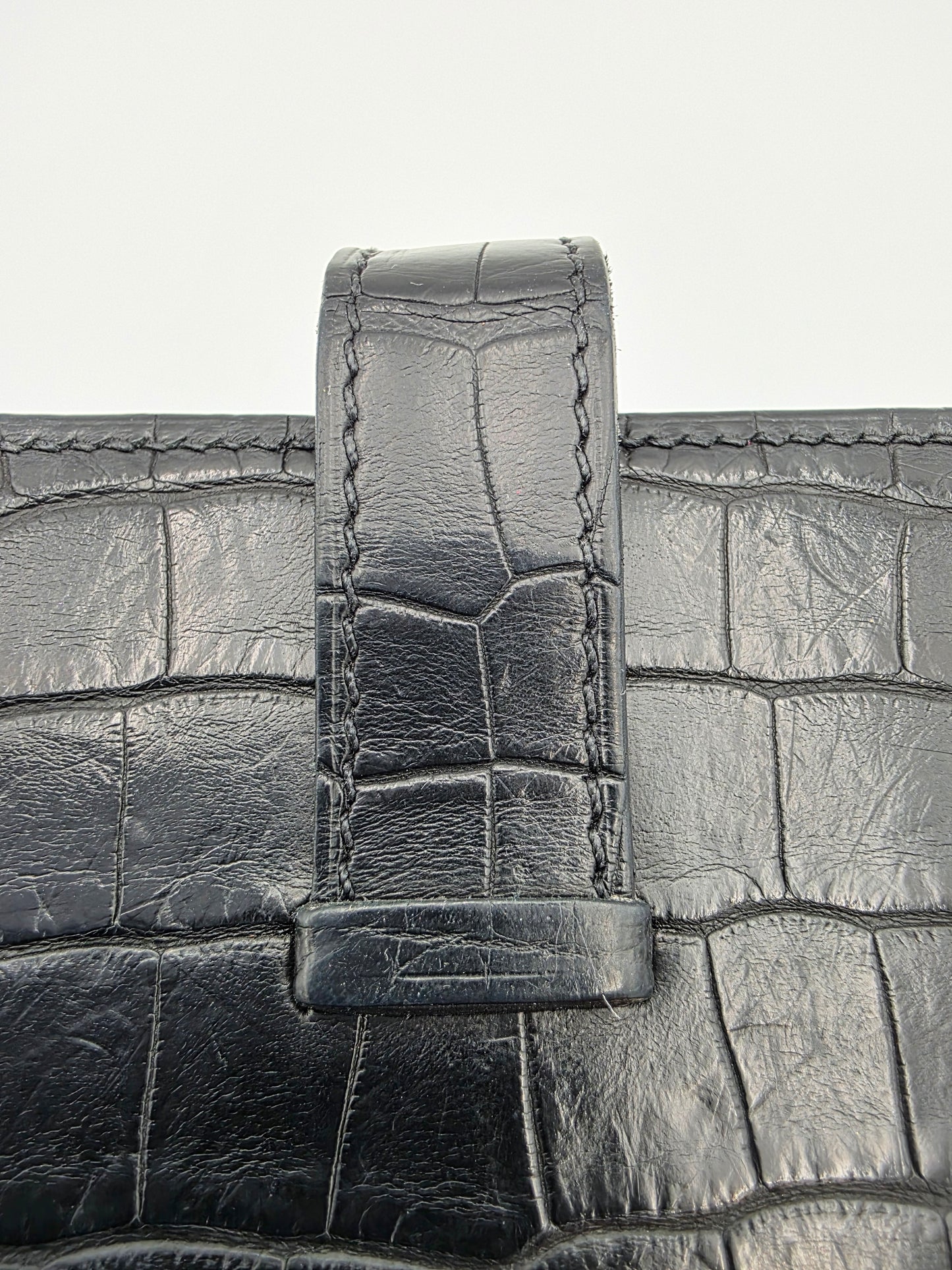 Hermès Béarn Long Wallet Alligator Leather In Noir with Diamond H Clasp