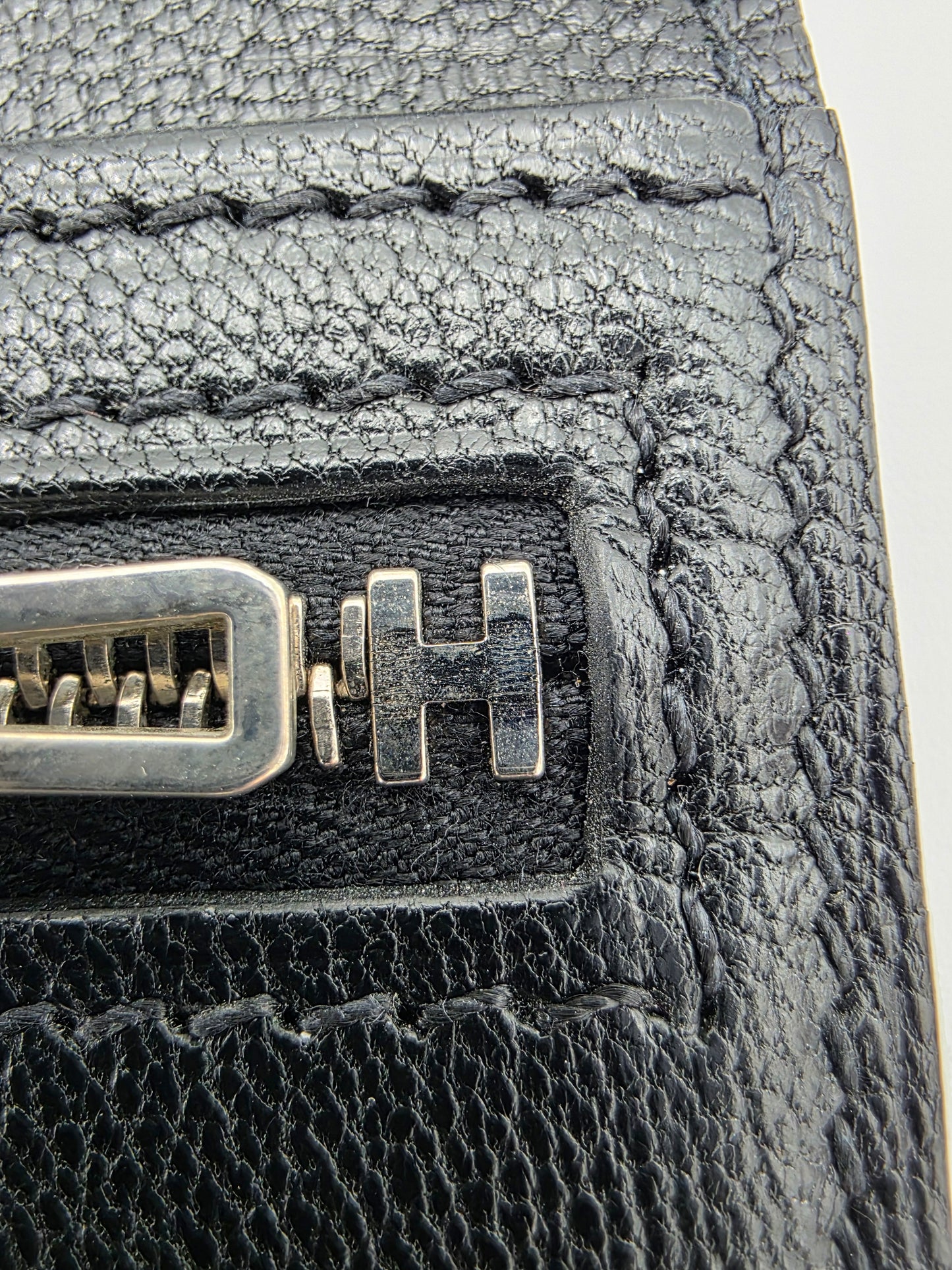 Hermès Béarn Long Wallet Alligator Leather In Noir with Diamond H Clasp