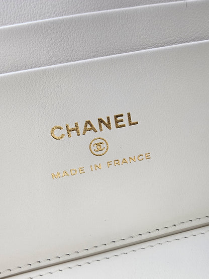 Chanel Coco Casino Vanity Case In White Quilted Caviar Leather