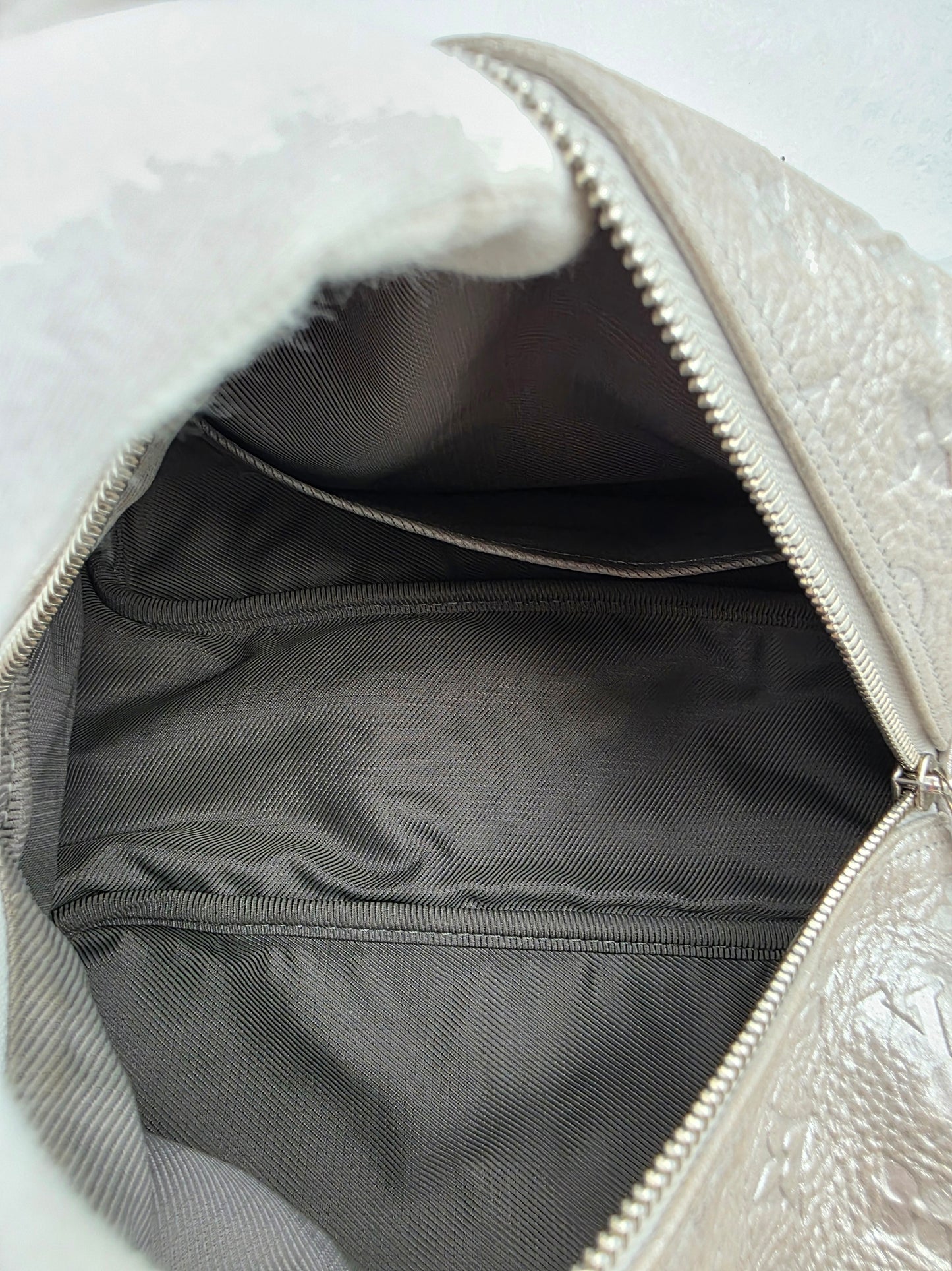 Louis Vuitton Comète Bag In Silver Shimmer Monogram Embossed Calfskin Leather
